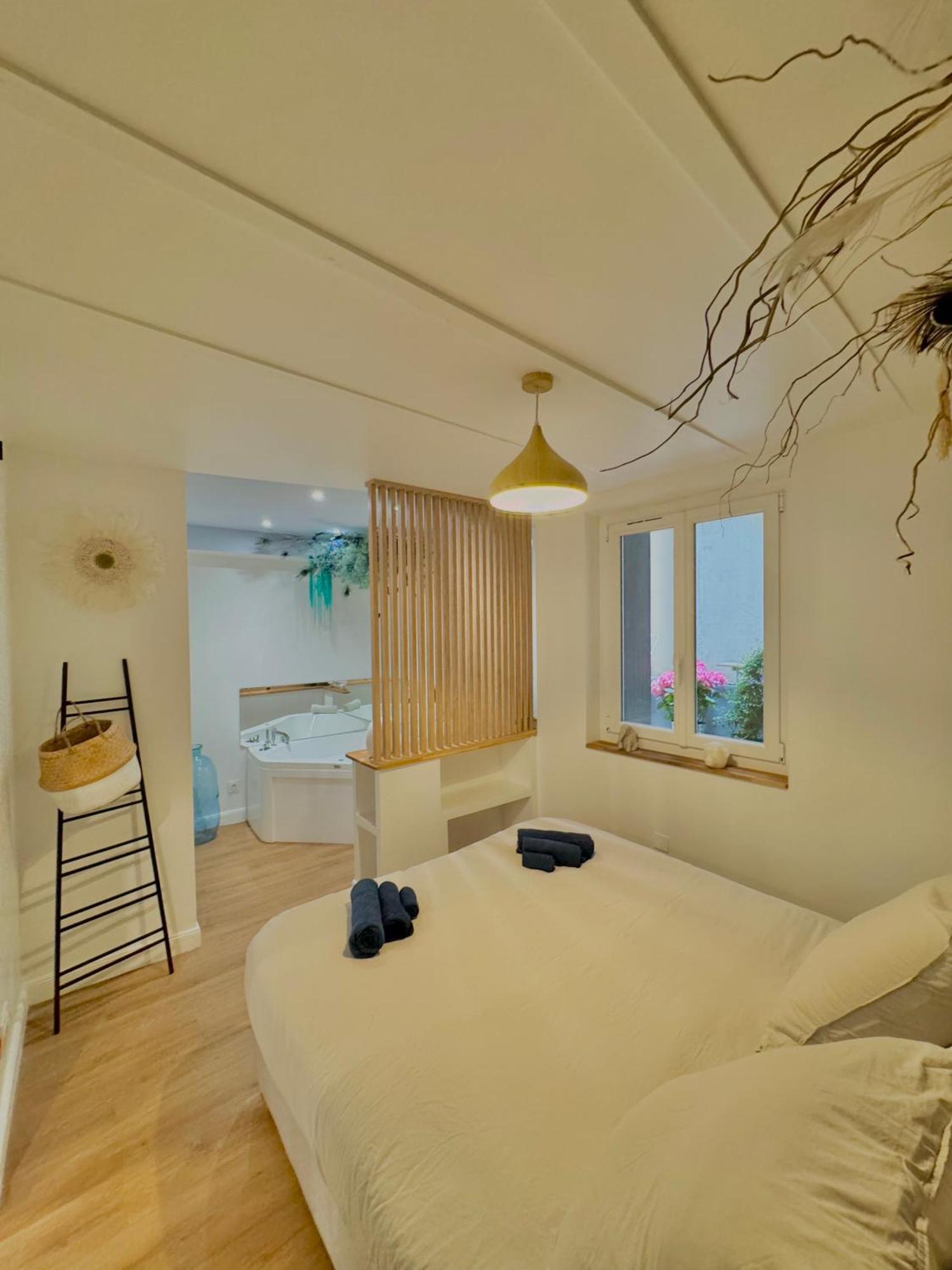Le Jardin Secret - Balneo & Spa Montpellier Bagian luar foto